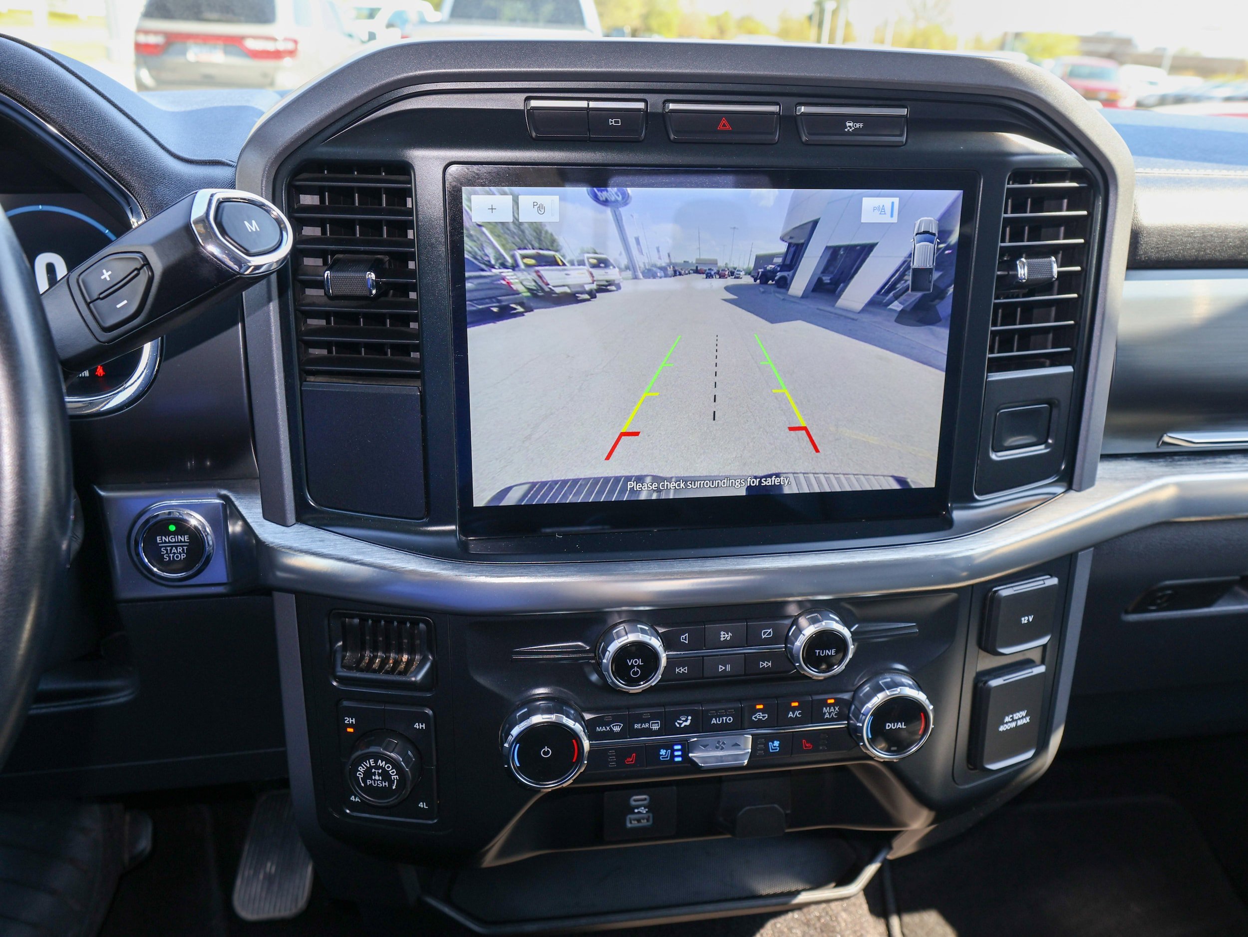 Used 2022 Ford F150 Lariat AWD/4WD image 19