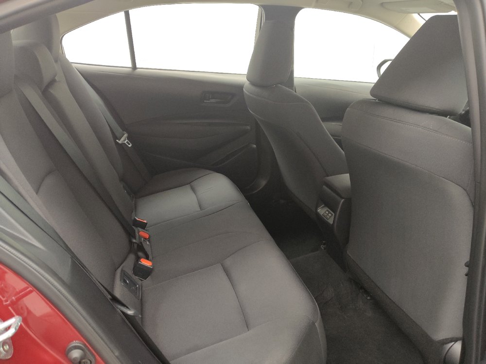 Used 2025 Toyota Corolla LE image 19