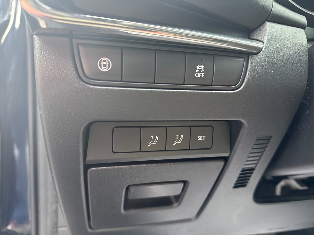 Used 2020 MAZDA MAZDA3 Hatchback w/ Preferred Package image 11