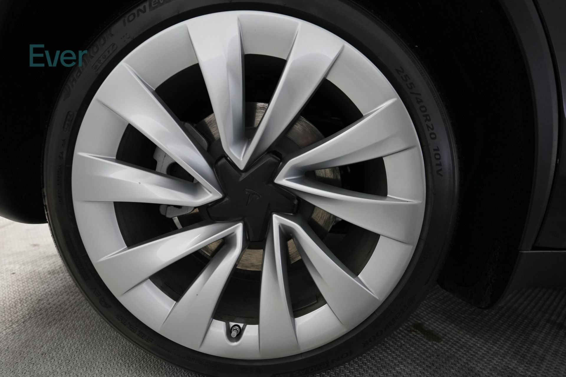 Used 2026 Tesla Model Y Long Range AWD/4WD image 22