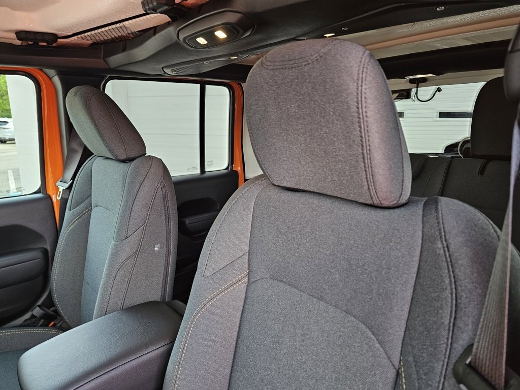 New 2025 Jeep Wrangler Sport S image 27