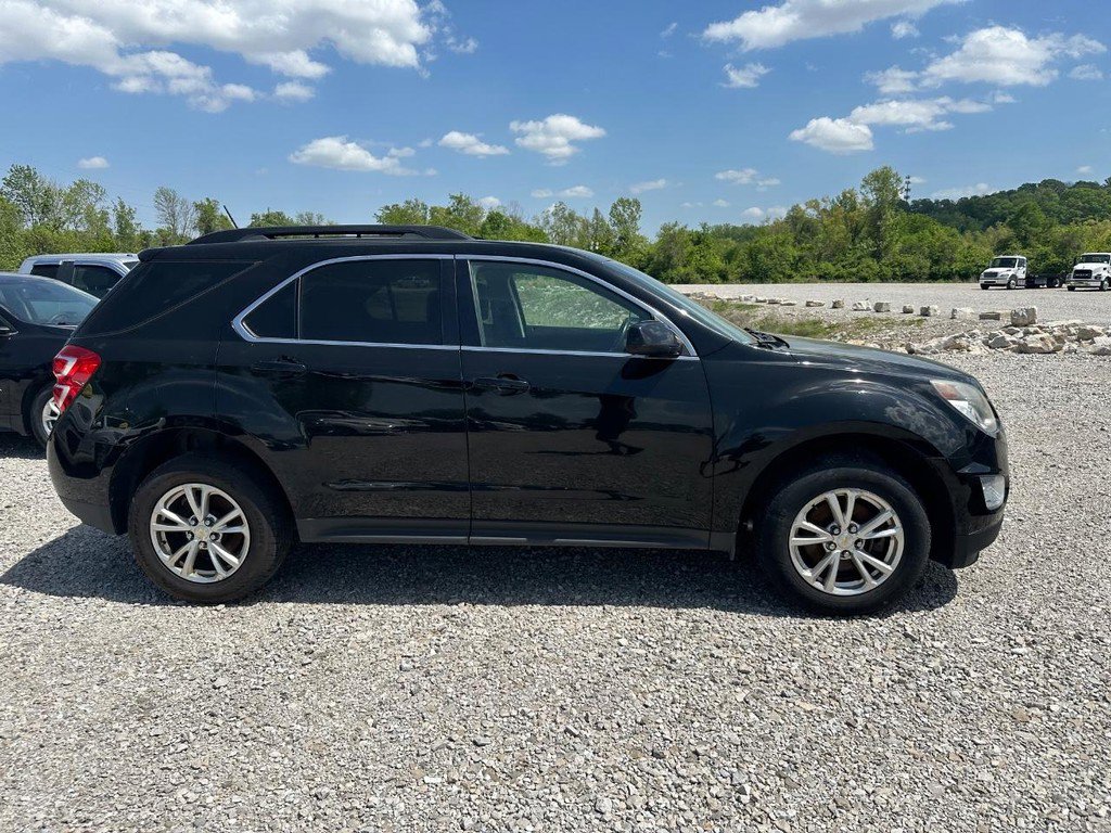 Used 2017 Chevrolet Equinox LT w/ Convenience Package FWD image 2