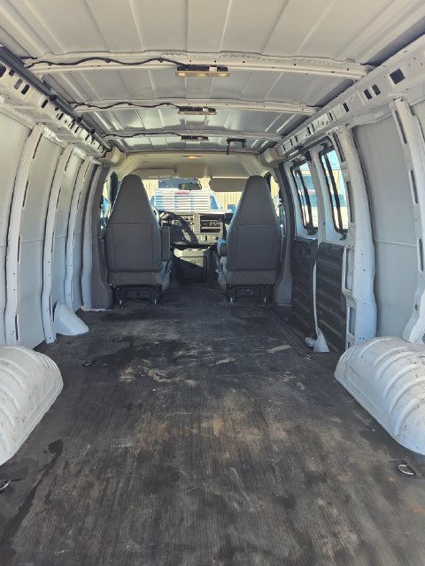Used 2025 GMC Savana 2500 w/ Driver Convenience Package RWD image 10