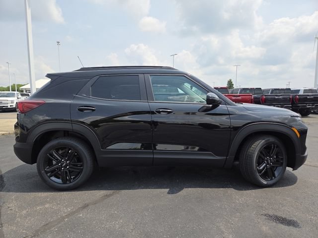 New 2026 Chevrolet TrailBlazer LT w/ Midnight Edition FWD image 14