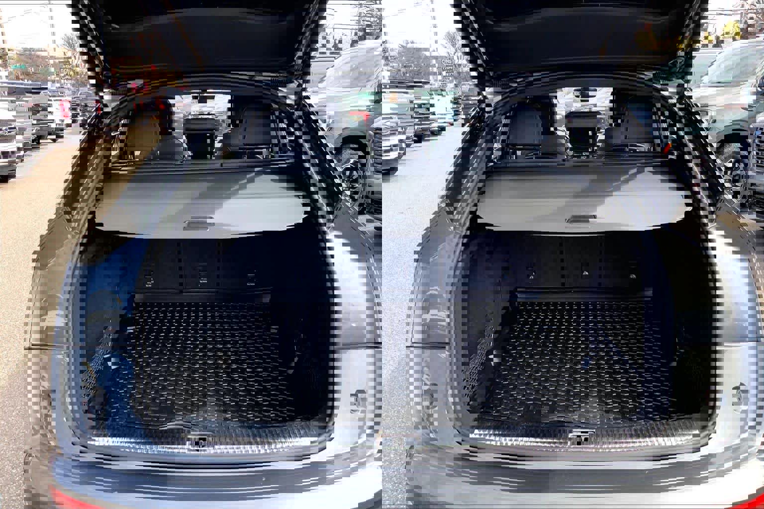 Used 2022 Audi SQ5 Premium w/ Convenience Package image 35