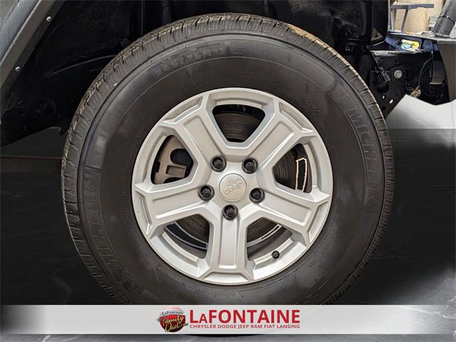 Certified 2022 Jeep Wrangler Unlimited Rubicon w/ Cold Weather Group image 31