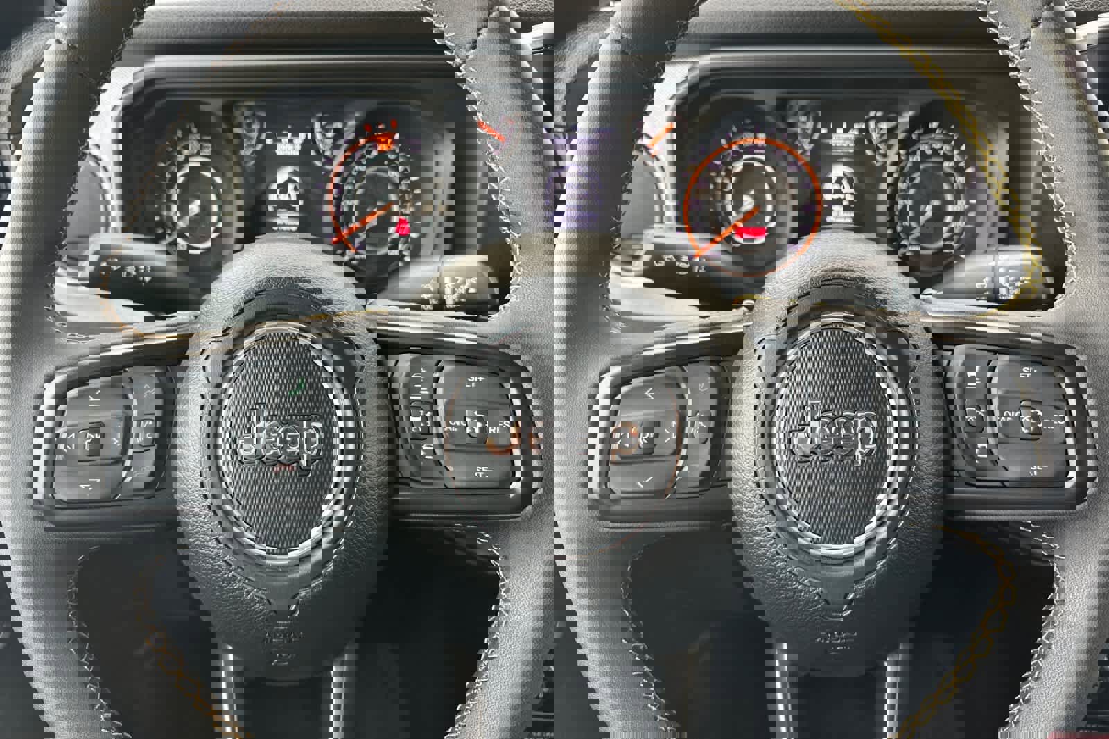 Used 2025 Jeep Wrangler Willys image 25