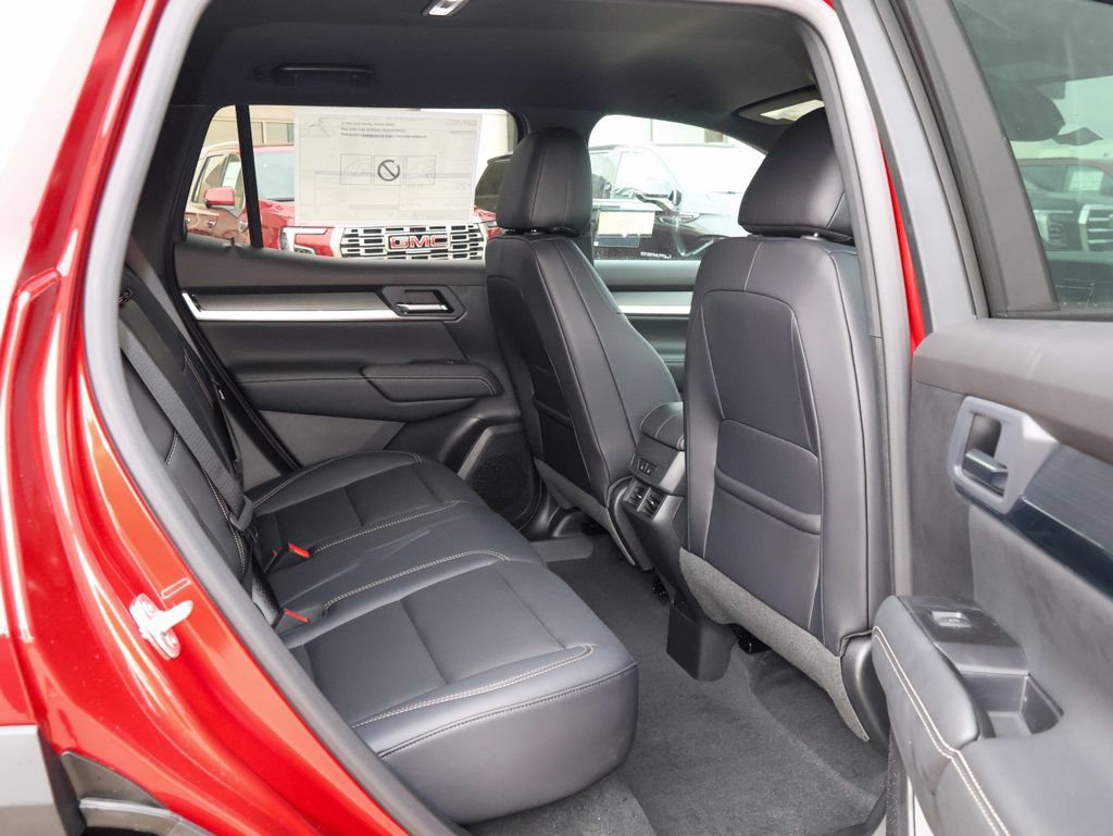 New 2027 GMC Terrain Elevation w/ Elevation Premium Package AWD/4WD image 32