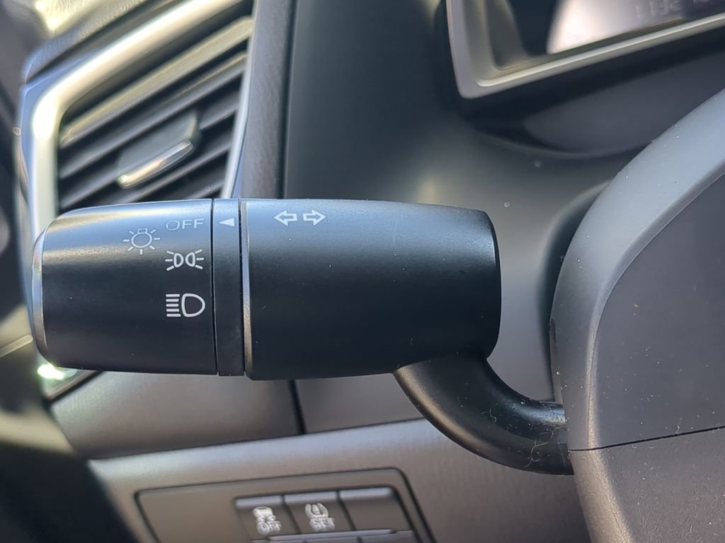 Used 2014 MAZDA MAZDA3 i Touring image 22