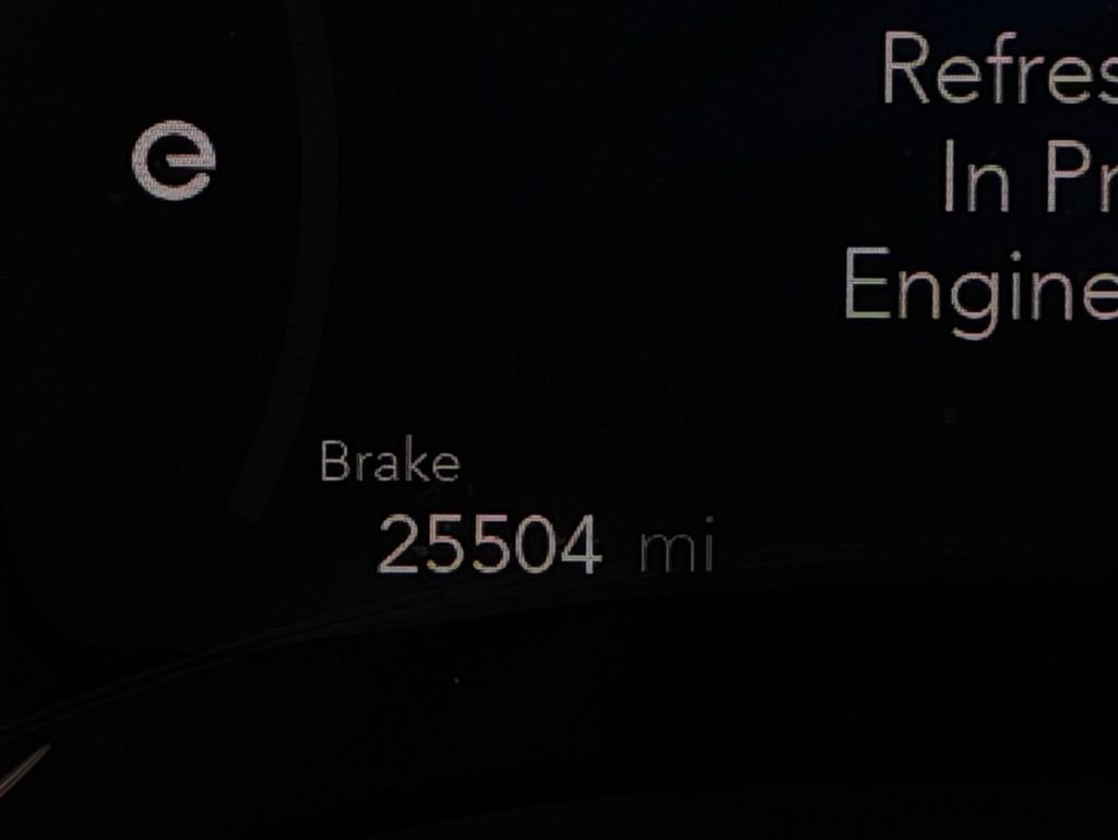 Used 2023 Chrysler Pacifica Pinnacle image 16