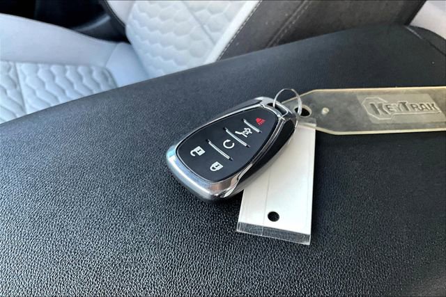 Used 2021 Chevrolet Equinox LT image 32