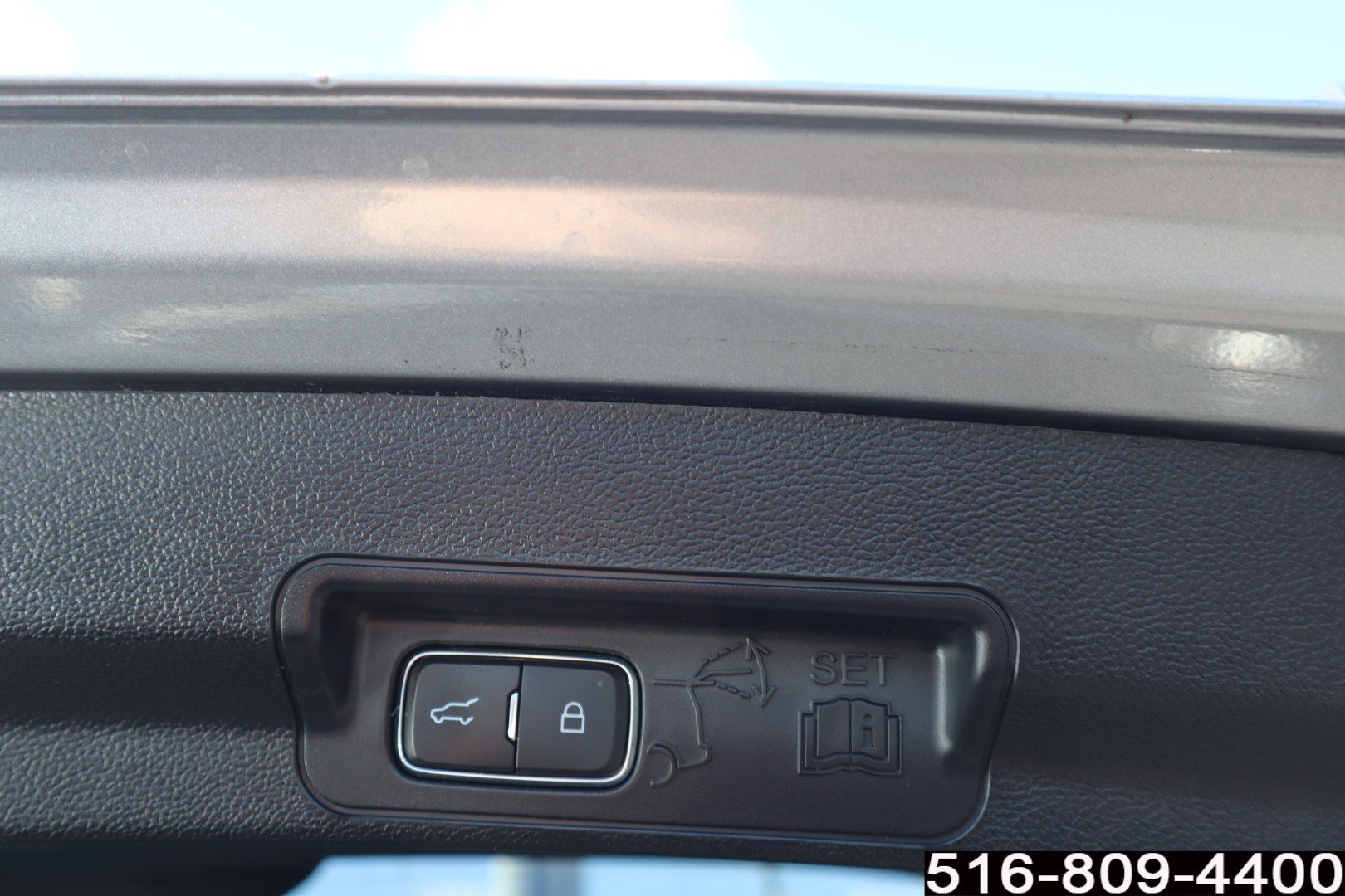 Used 2022 Ford Explorer XLT w/ Equipment Group 202A image 33