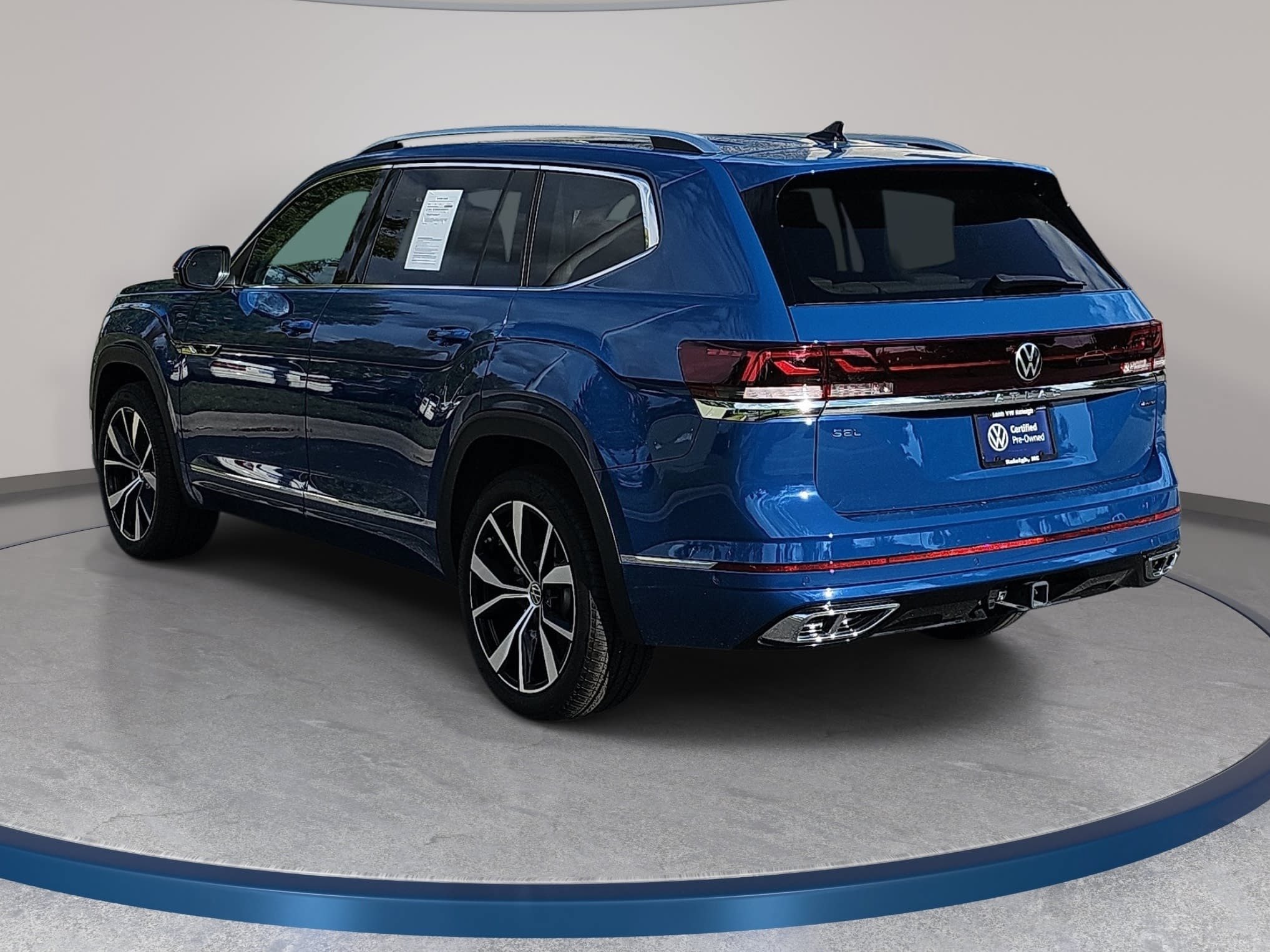 Certified 2026 Volkswagen Atlas SEL Premium R-Line AWD/4WD image 7