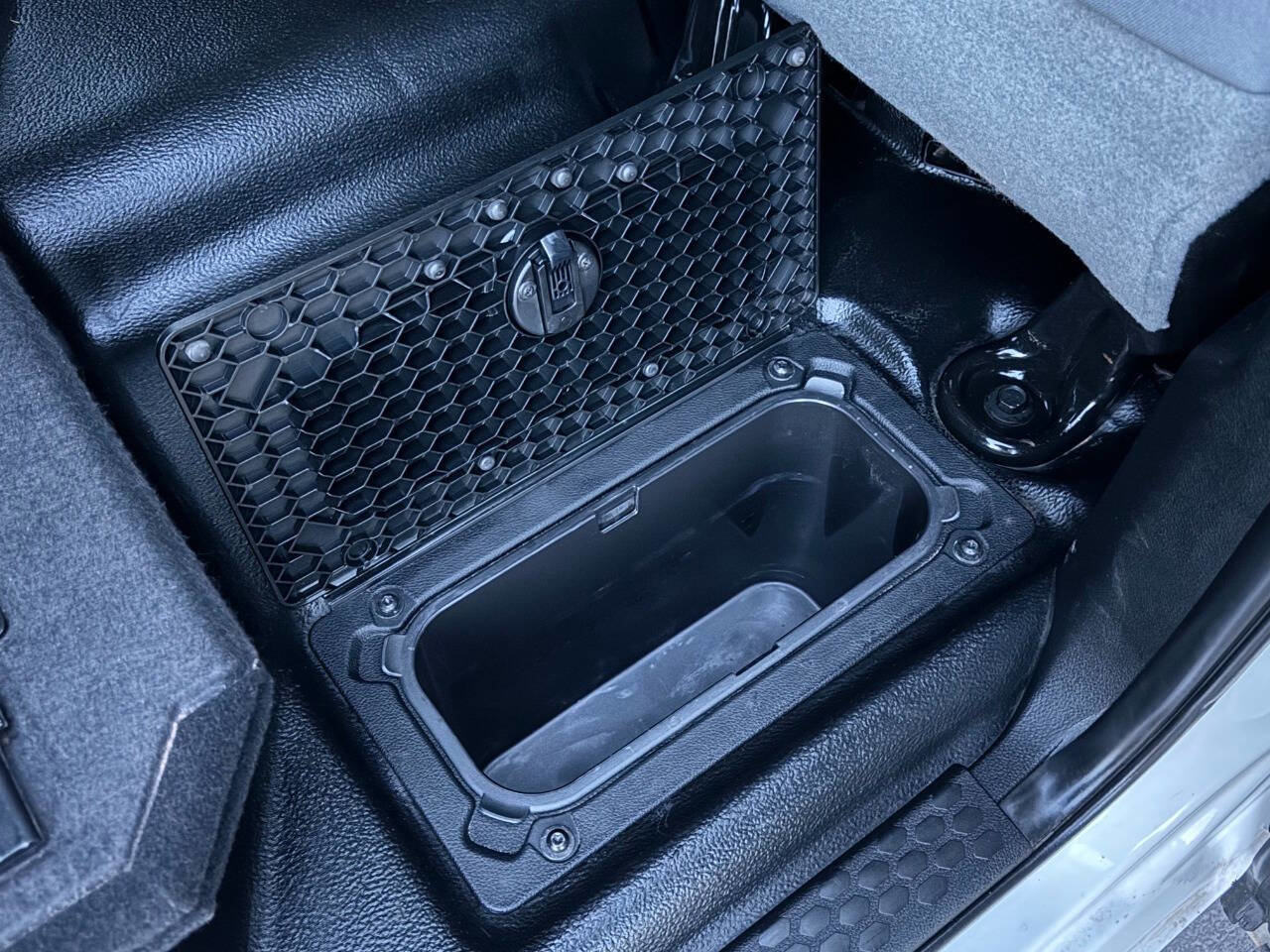 Used 2017 RAM 1500 Classic SLT image 36