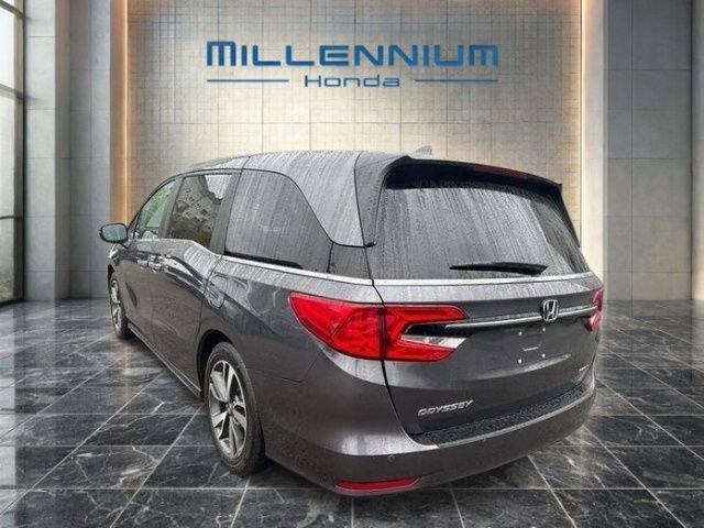 Used 2024 Honda Odyssey Touring image 18