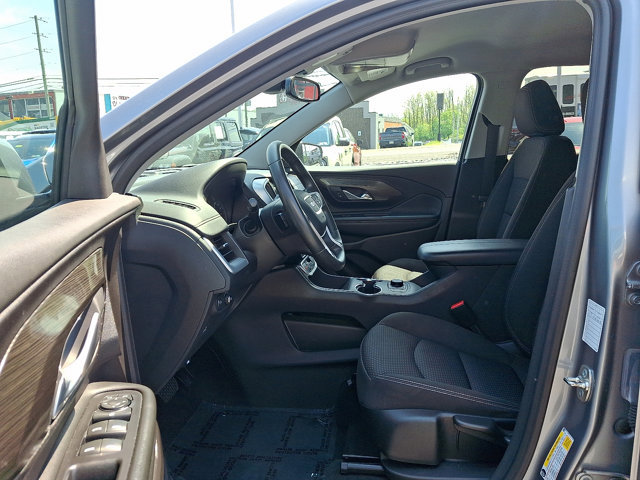 Used 2024 GMC Terrain SLE image 14