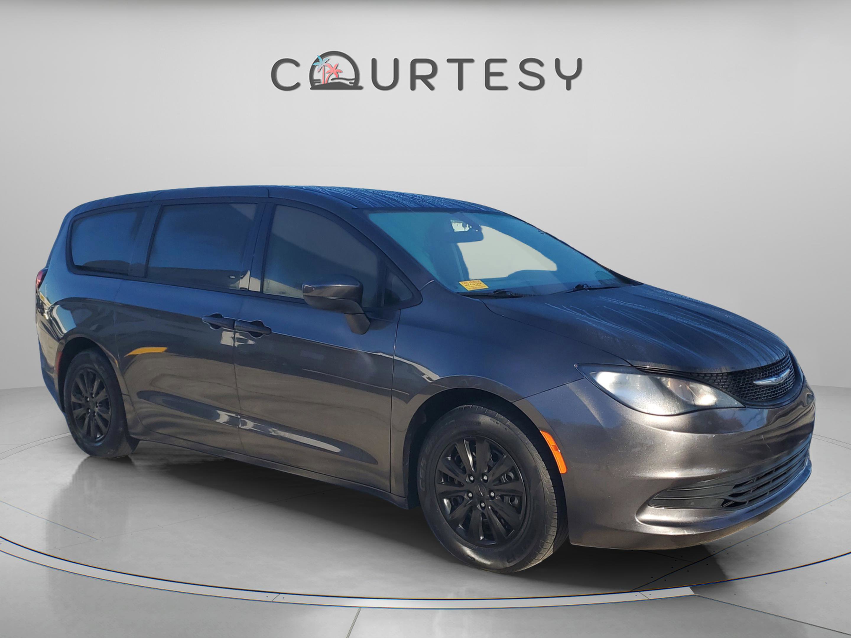 Used 2022 Volkswagen Atlas Cross Sport SE image 5