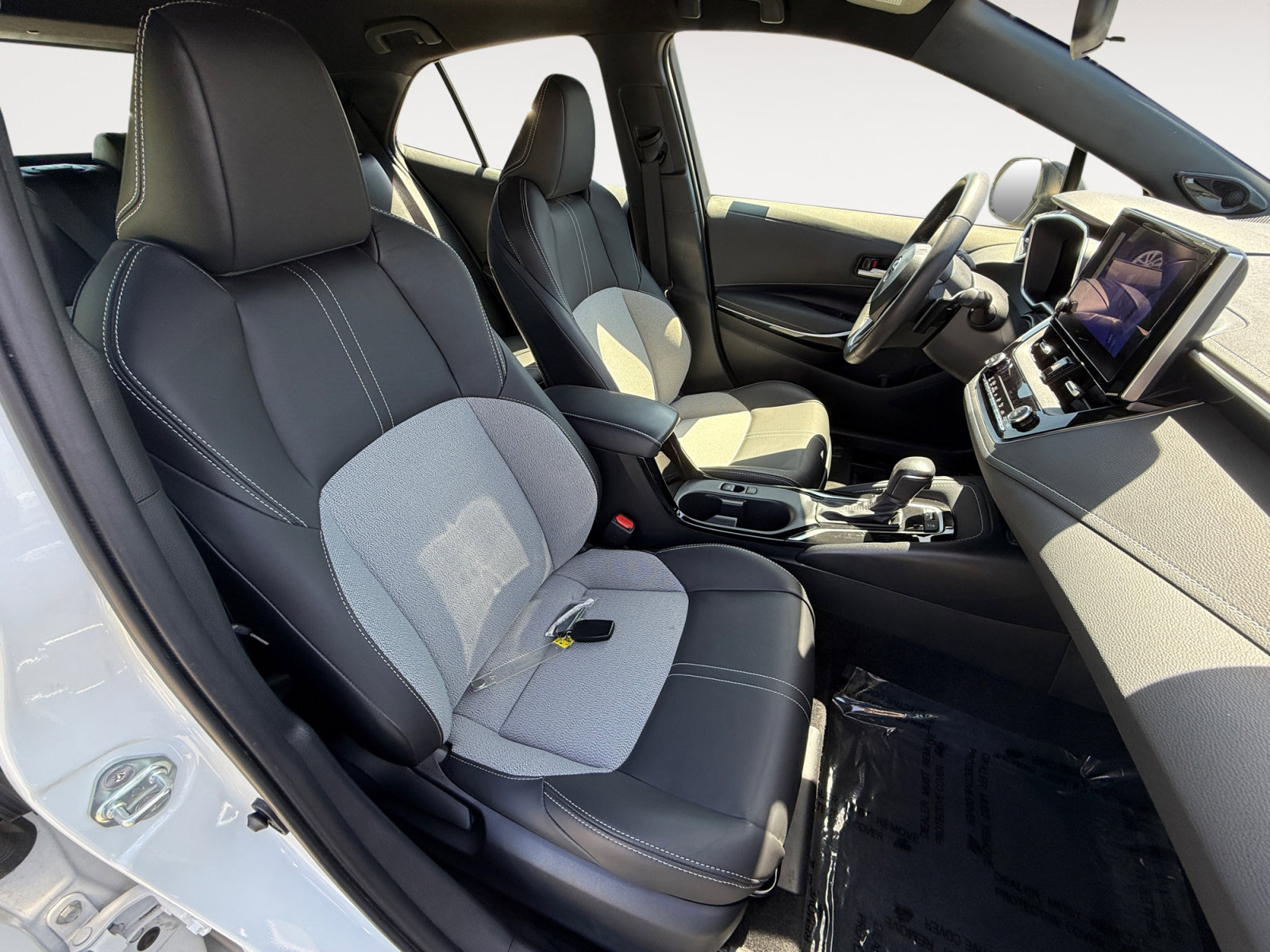 Used 2024 Toyota Corolla XSE image 19