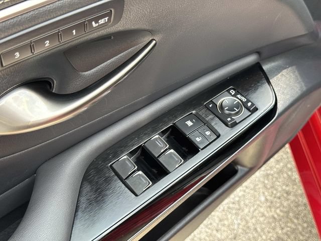 Certified 2023 Lexus ES 350 Ultra Luxury w/ Accessory Package (Z2) FWD image 17