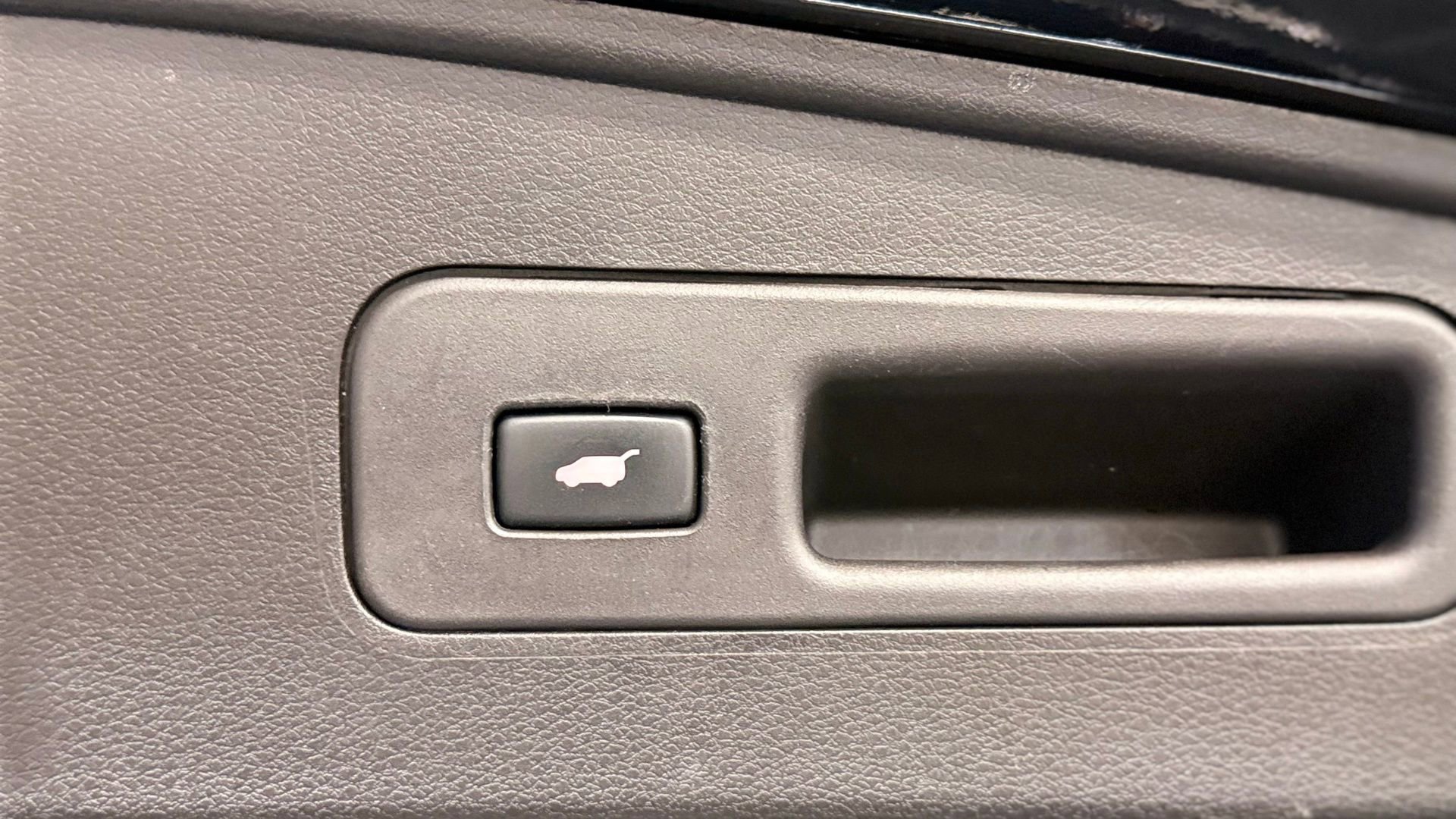 Used 2017 Acura MDX SH-AWD w/ Advance Package image 28