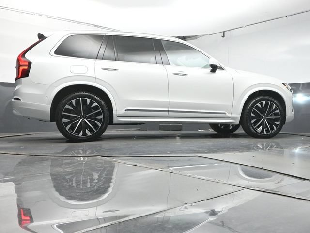 Used 2026 Volvo XC90 T8 Ultra w/ Protection Package Premier AWD/4WD image 40