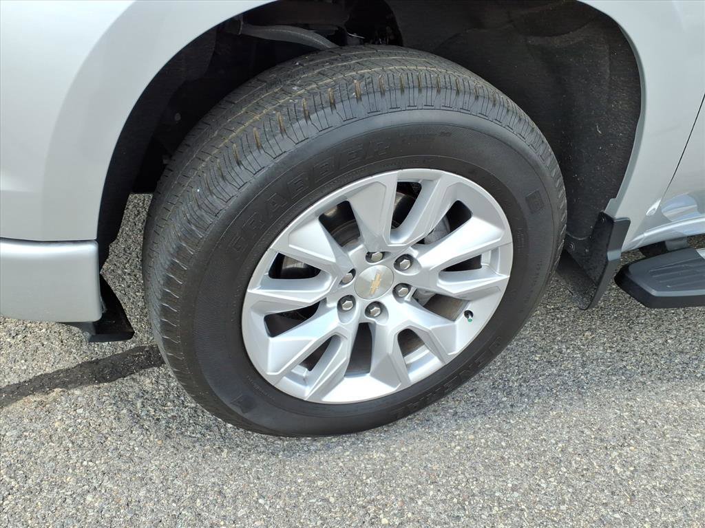 Used 2022 Chevrolet Silverado 1500 Custom image 11