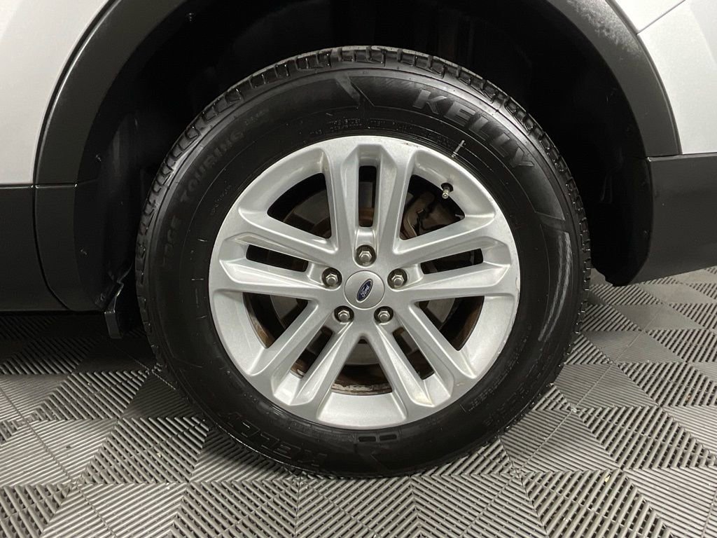 Certified 2017 Ford Explorer XLT image 10
