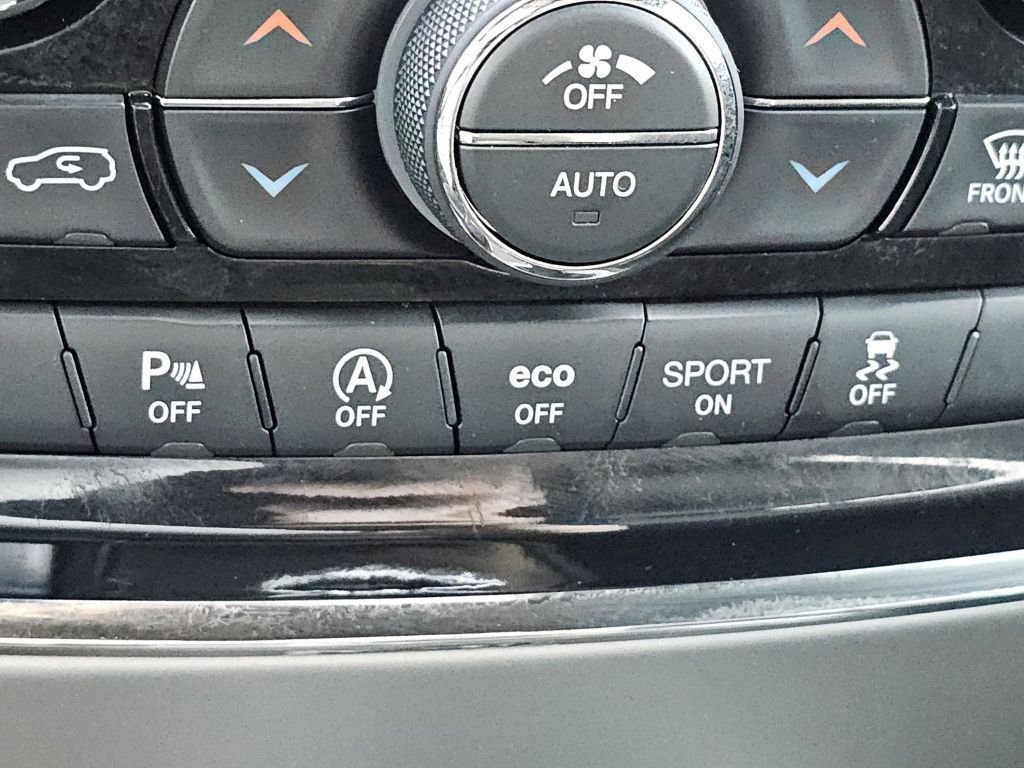 Used 2021 Jeep Grand Cherokee Laredo X image 9