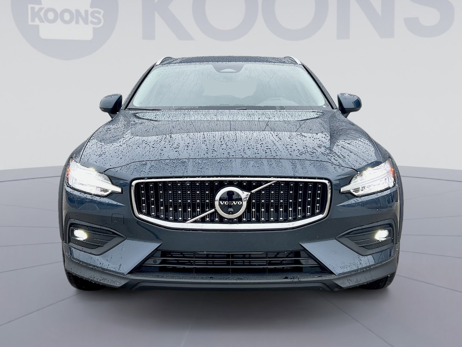 New 2026 Volvo V60 B5 Cross Country Plus w/ Protection Package Premier image 11