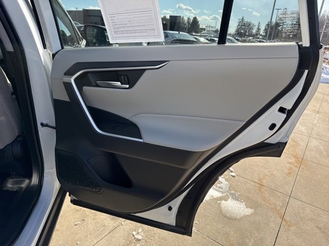Used 2024 Toyota RAV4 XLE image 29