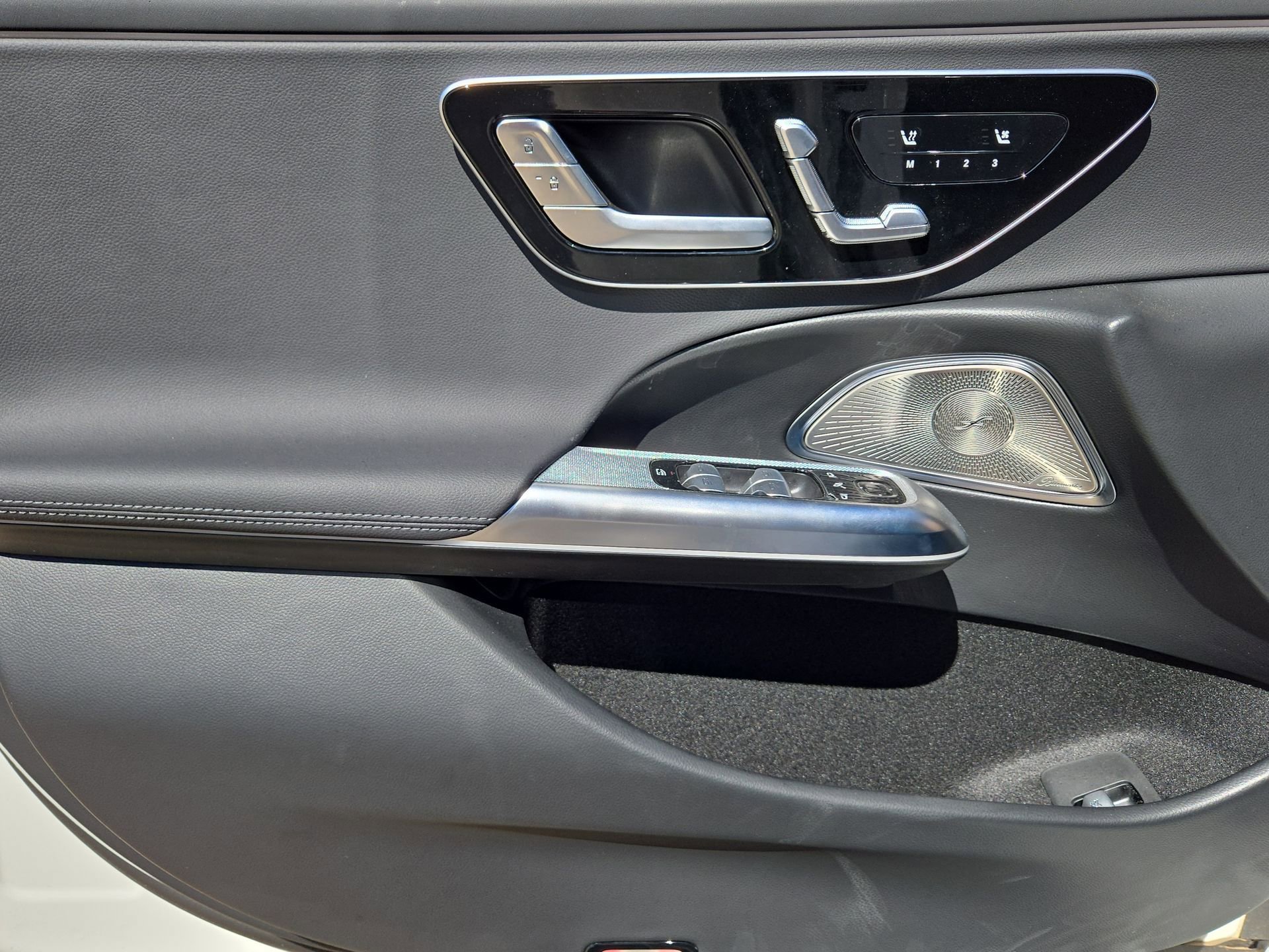 New 2025 Mercedes-Benz E 350 4MATIC Sedan image 15