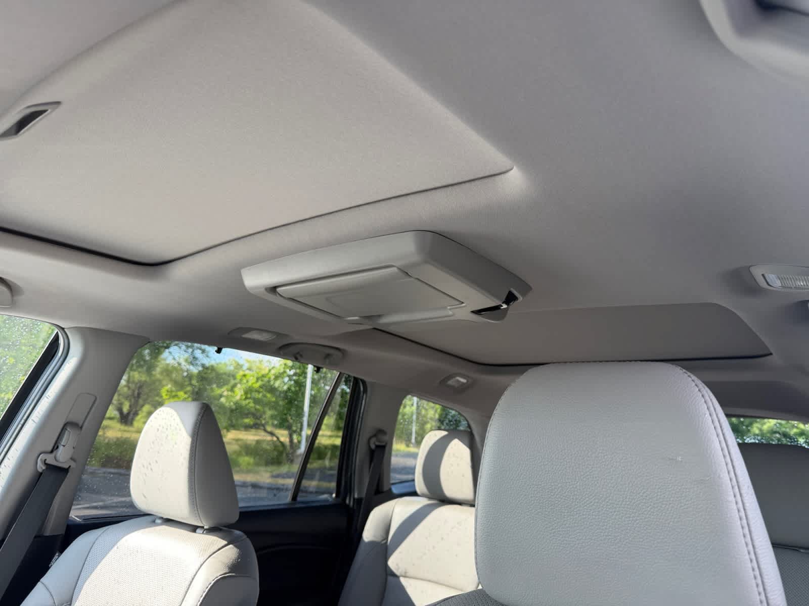 Used 2021 Honda Pilot Elite image 27