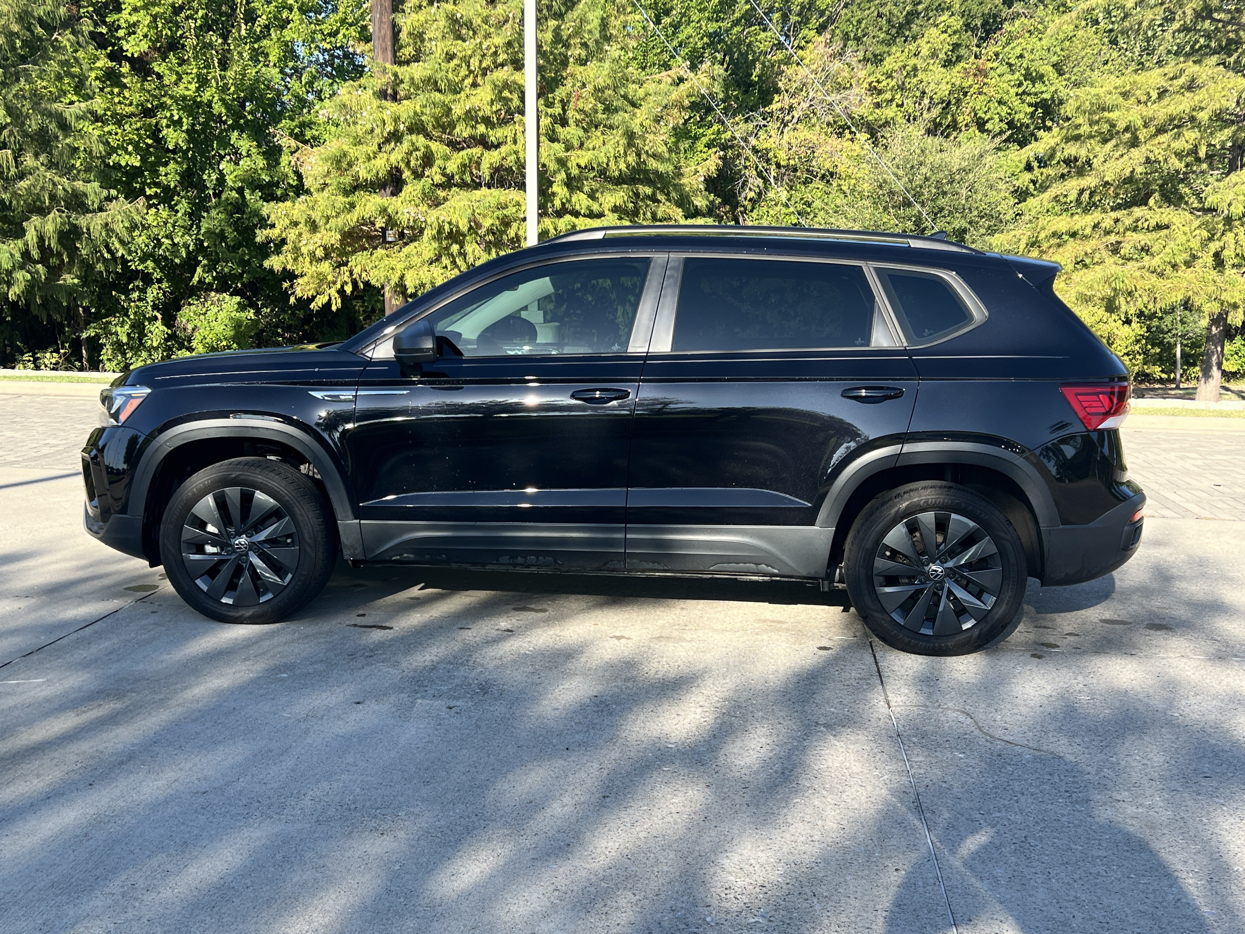Certified 2024 Volkswagen Taos S FWD image 6
