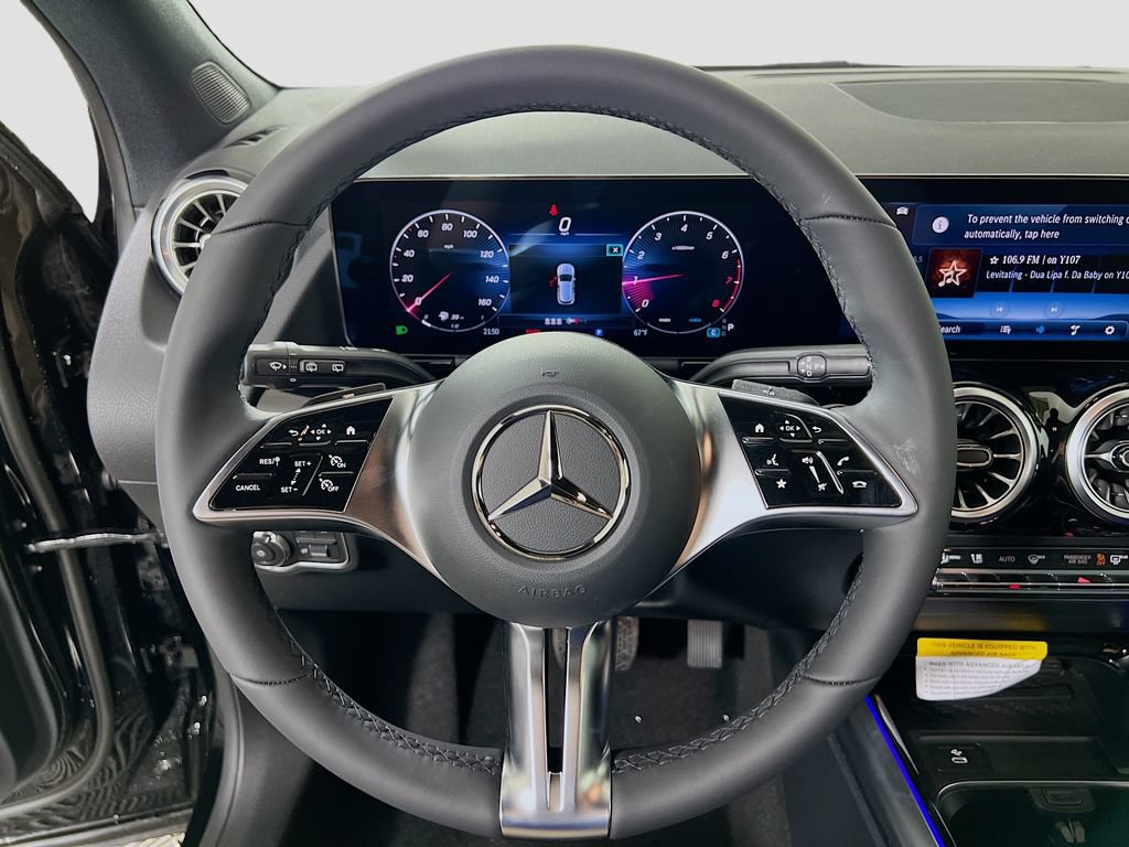 Used 2025 Mercedes-Benz GLA 250 4MATIC image 12