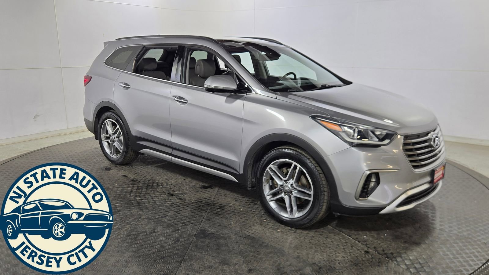 Used 2019 Hyundai Santa Fe XL AWD/4WD image 9