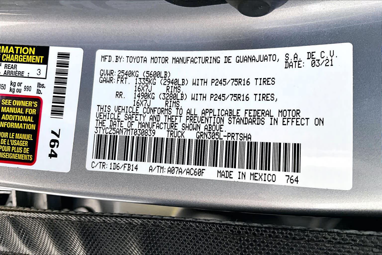 Used 2021 Toyota Tacoma SR AWD/4WD image 36