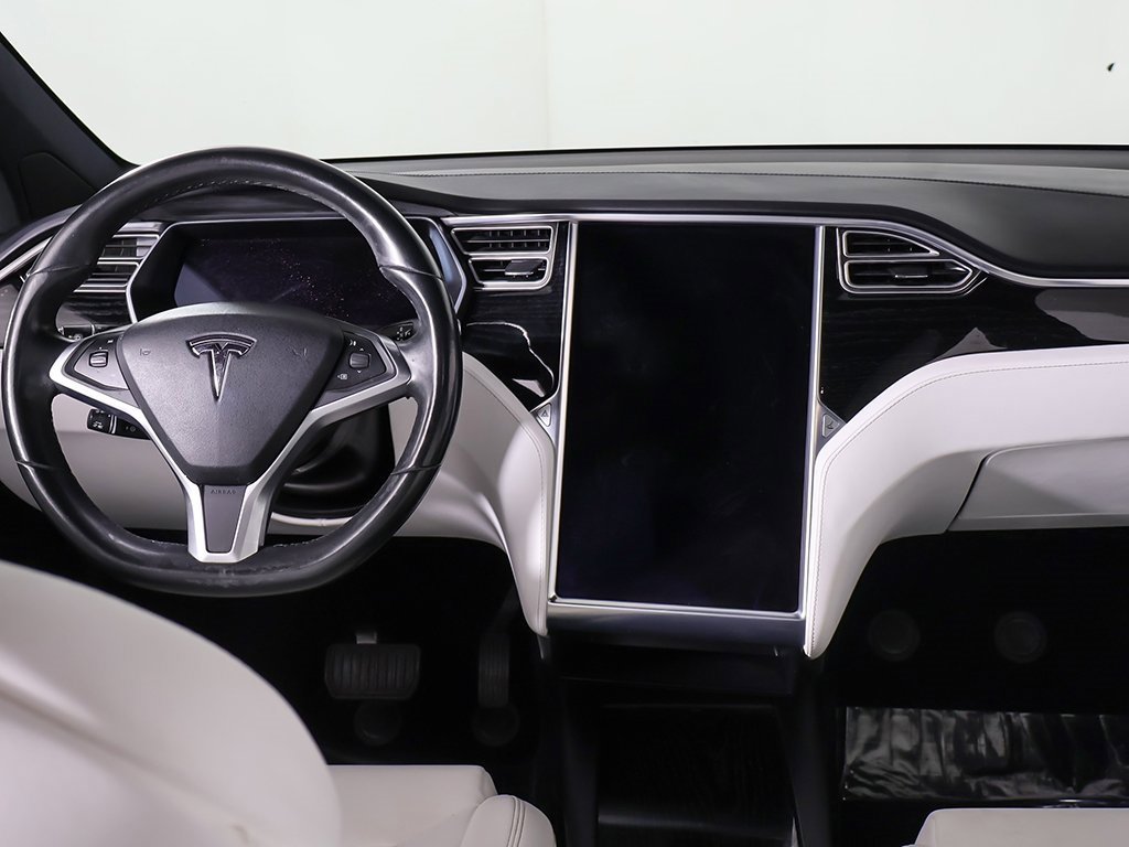 Used 2017 Tesla Model X 100D image 36