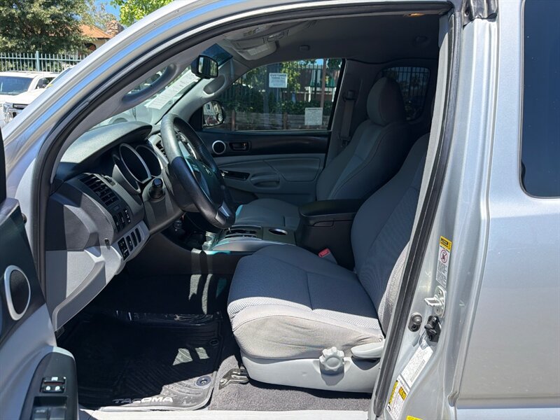 Used 2013 Toyota Tacoma PreRunner w/ TRD Off-Road Pkg RWD image 15