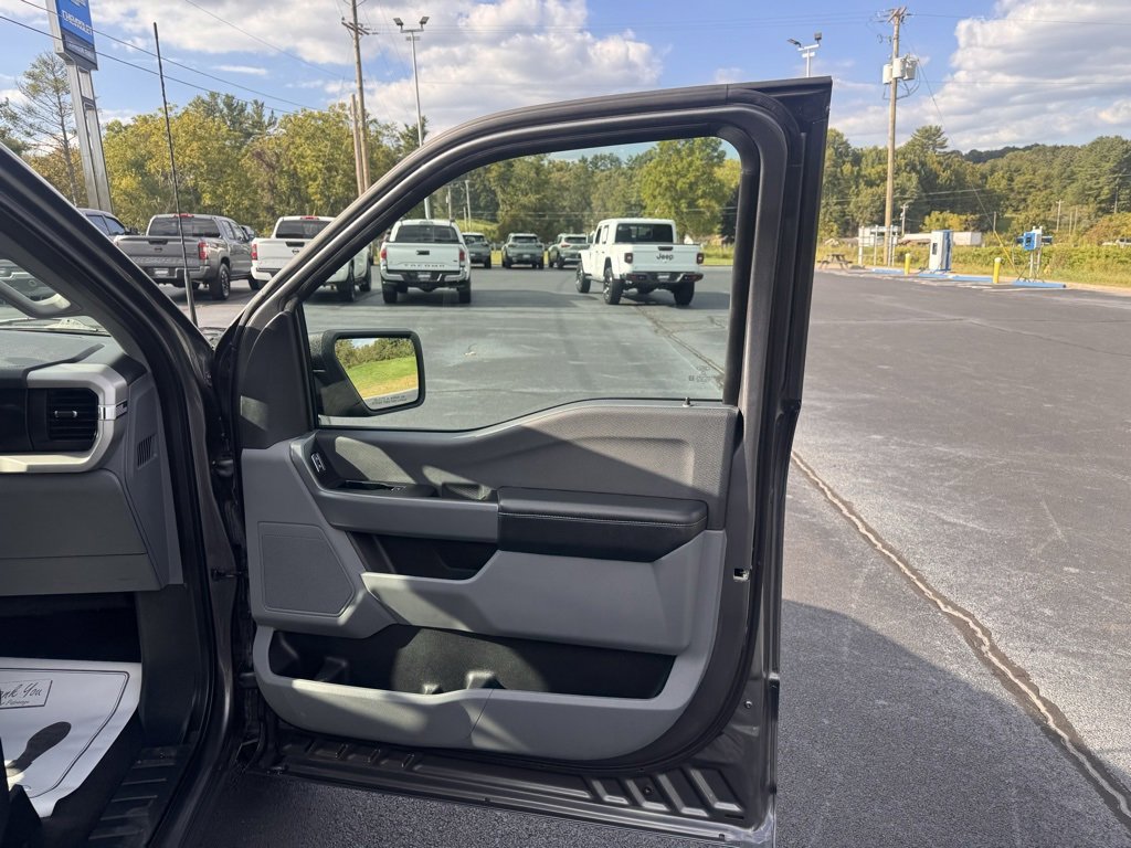 Used 2023 Ford F150 XLT image 25