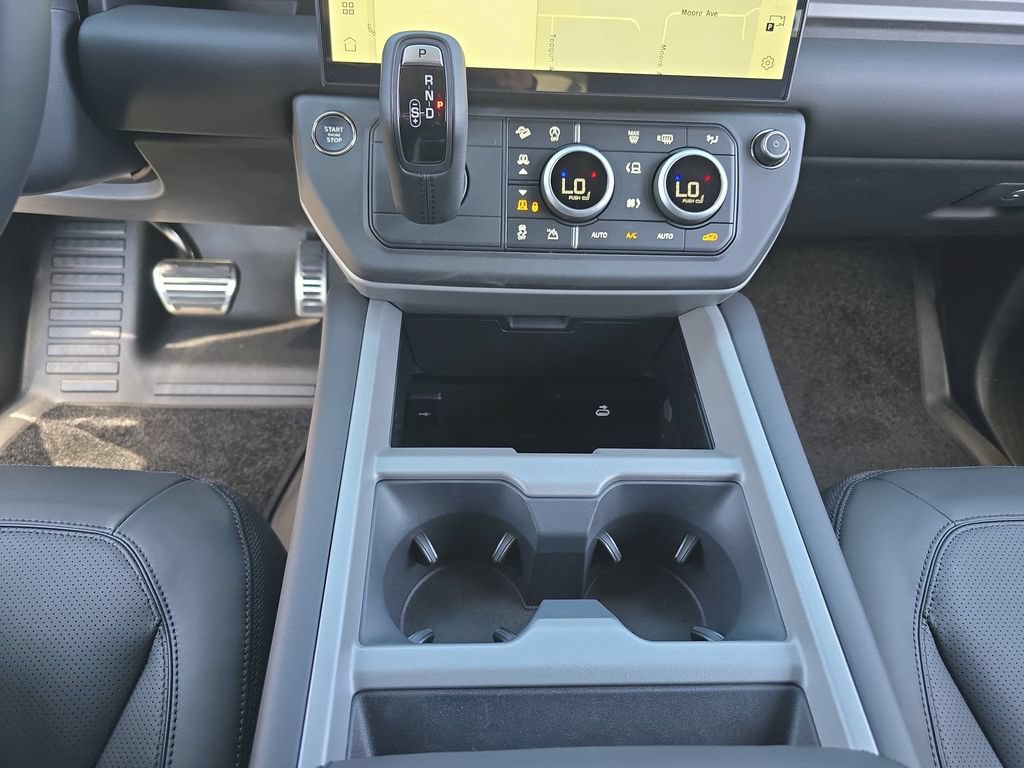 New 2026 Land Rover Defender 110 X AWD/4WD image 25