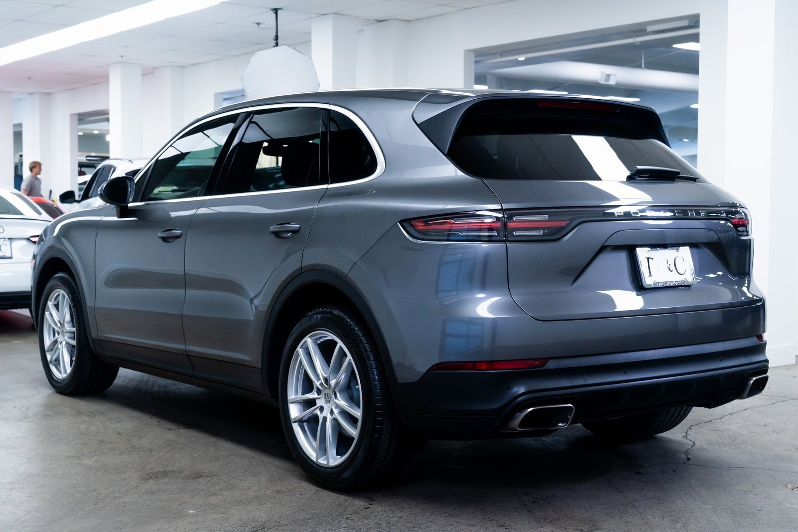 Used 2019 Porsche Cayenne image 4
