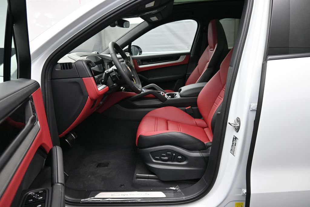 New 2026 Porsche Cayenne S AWD/4WD image 6