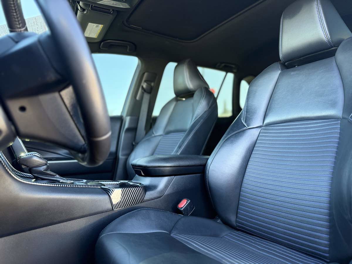 Used 2019 Toyota RAV4 XSE image 12