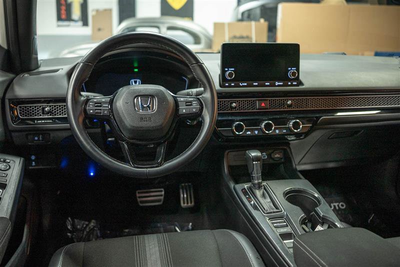 Used 2023 Honda Civic Sport image 16