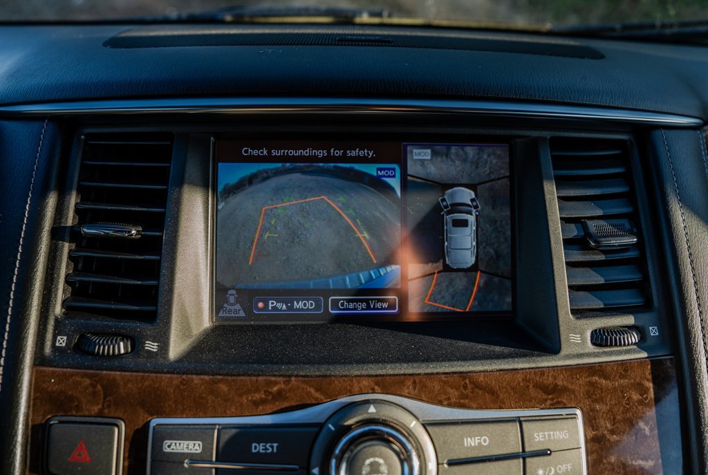 Used 2017 INFINITI QX80 2WD w/ Driver Assistance Package image 21