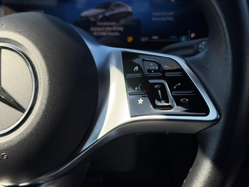 Used 2025 Mercedes-Benz CLA 250 image 24