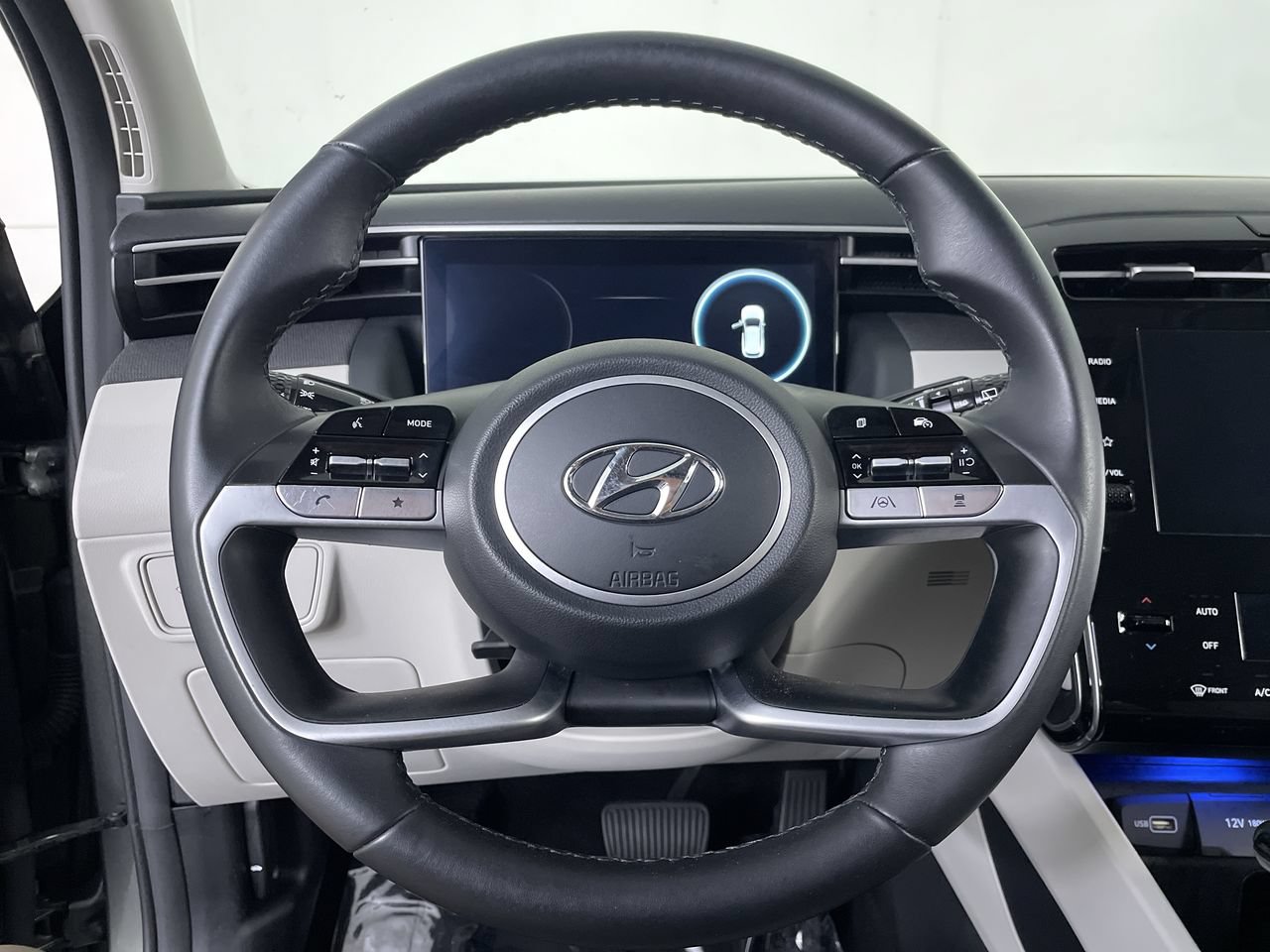 Used 2023 Hyundai Tucson SEL w/ Convenience Package AWD/4WD image 13