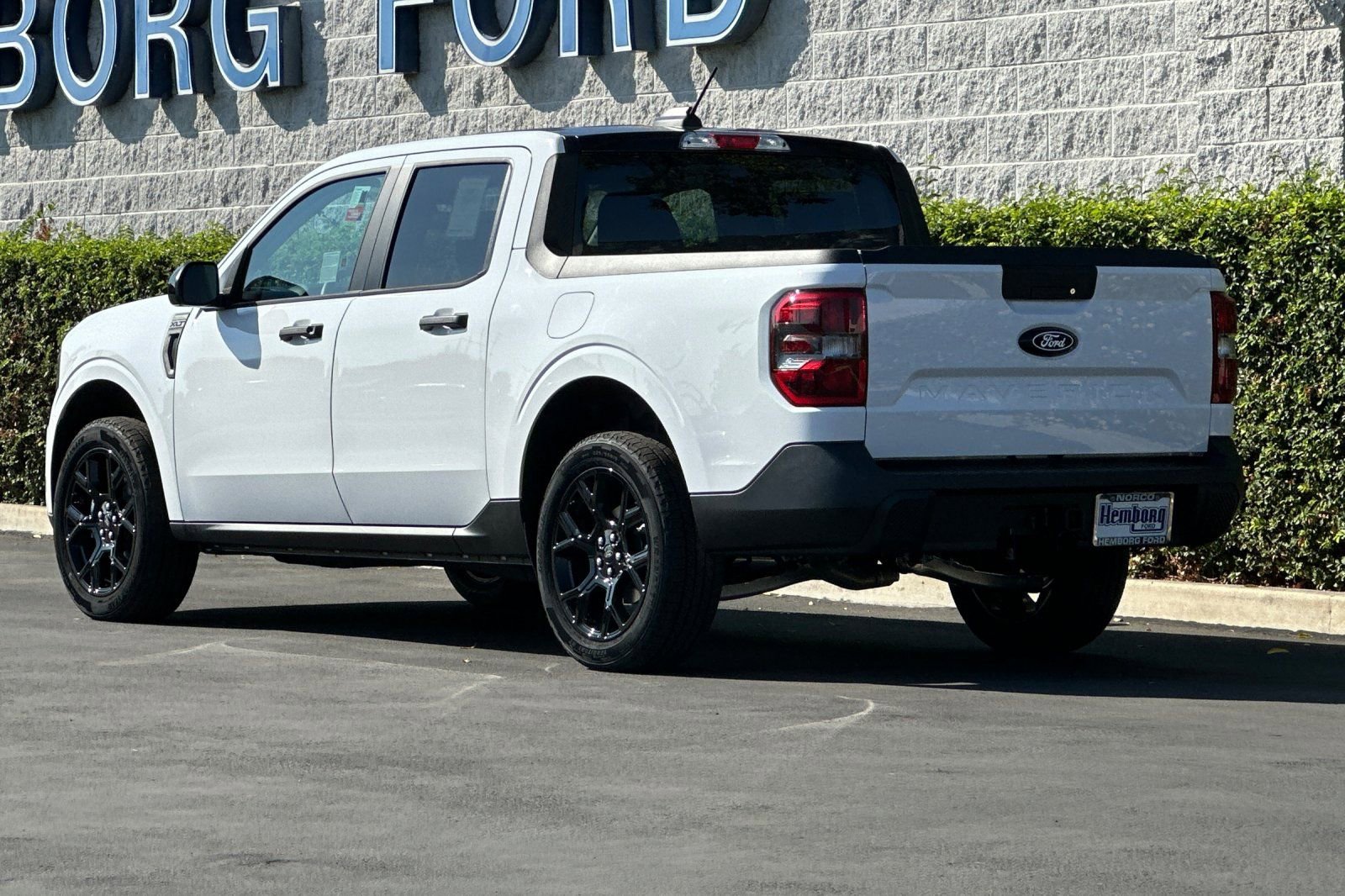 New 2025 Ford Maverick XLT w/ Black Appearance Package image 6