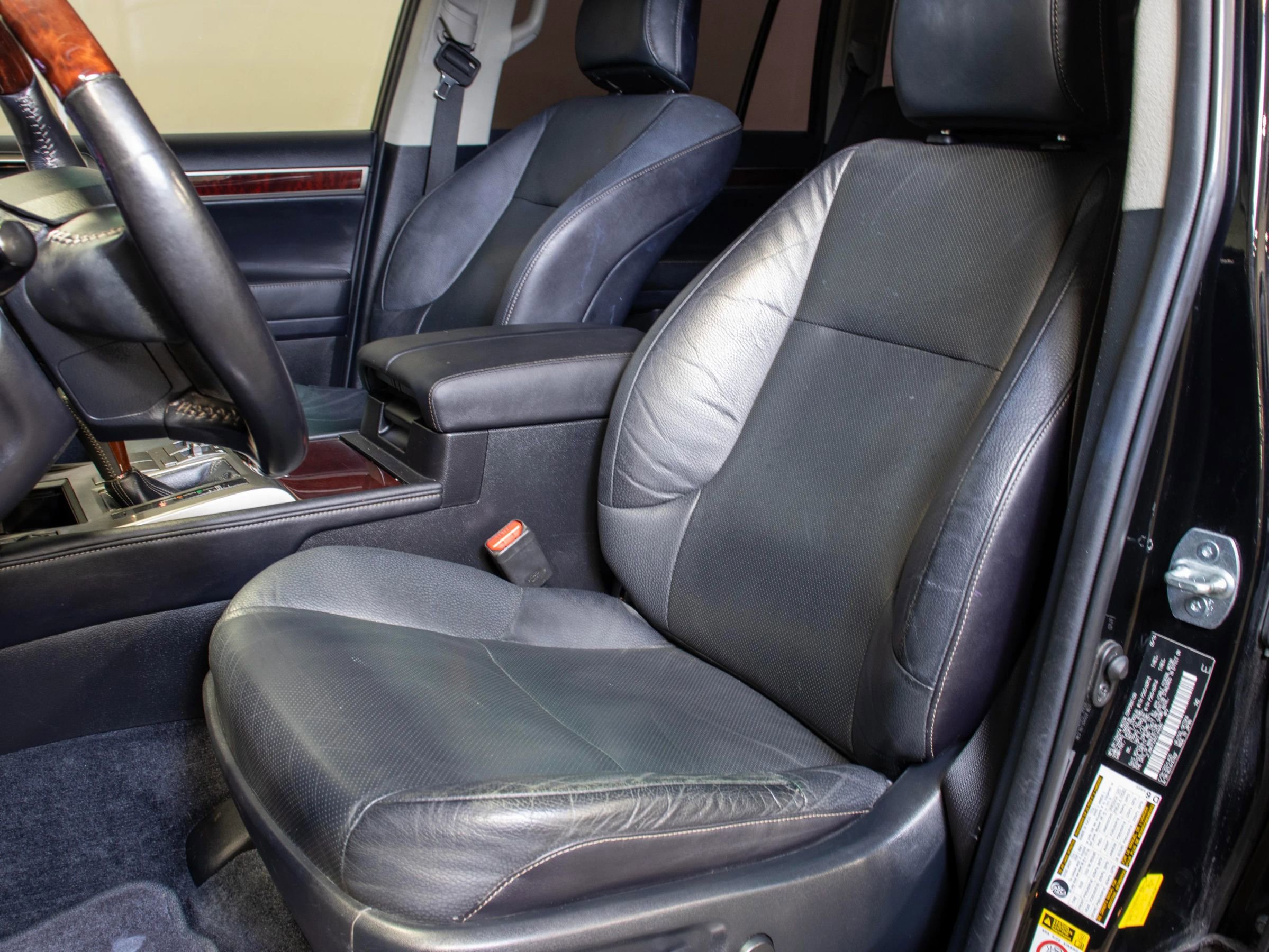 Used 2016 Lexus GX 460 w/ Premium Package image 11