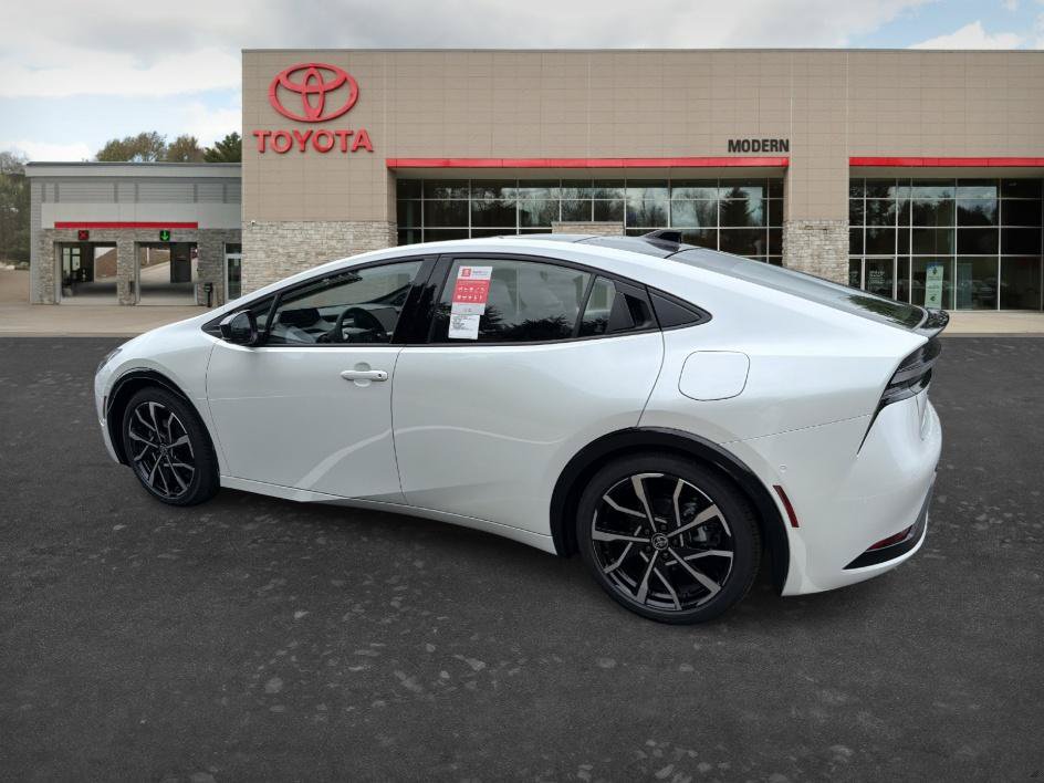 New 2026 Toyota Prius Plug-In Hybrid w/ Limited Premium Package FWD image 6